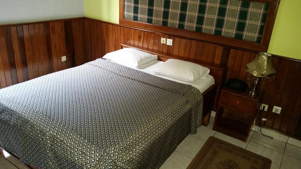Saffana Hotel Дуала Экстерьер фото