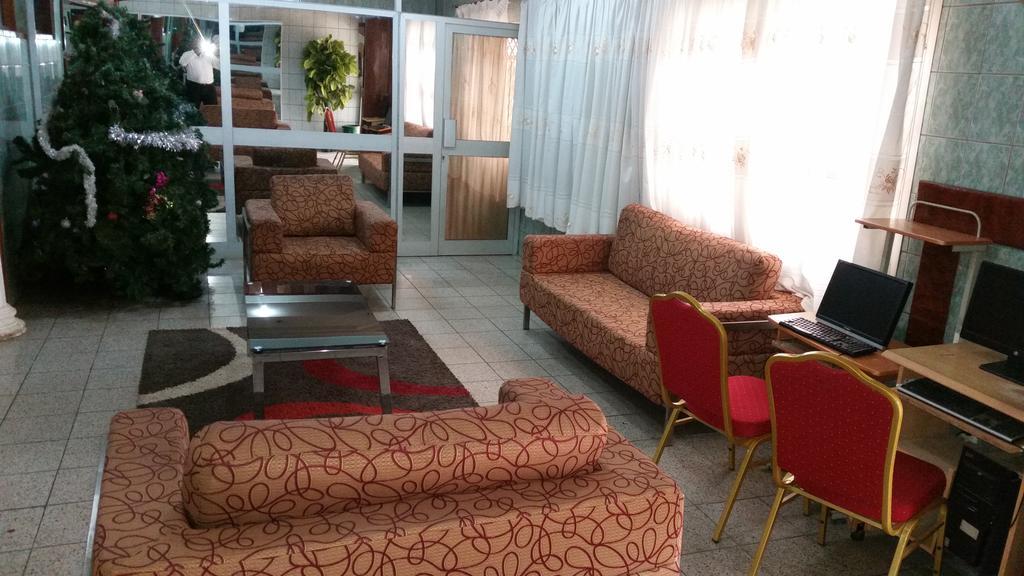 Saffana Hotel Дуала Экстерьер фото