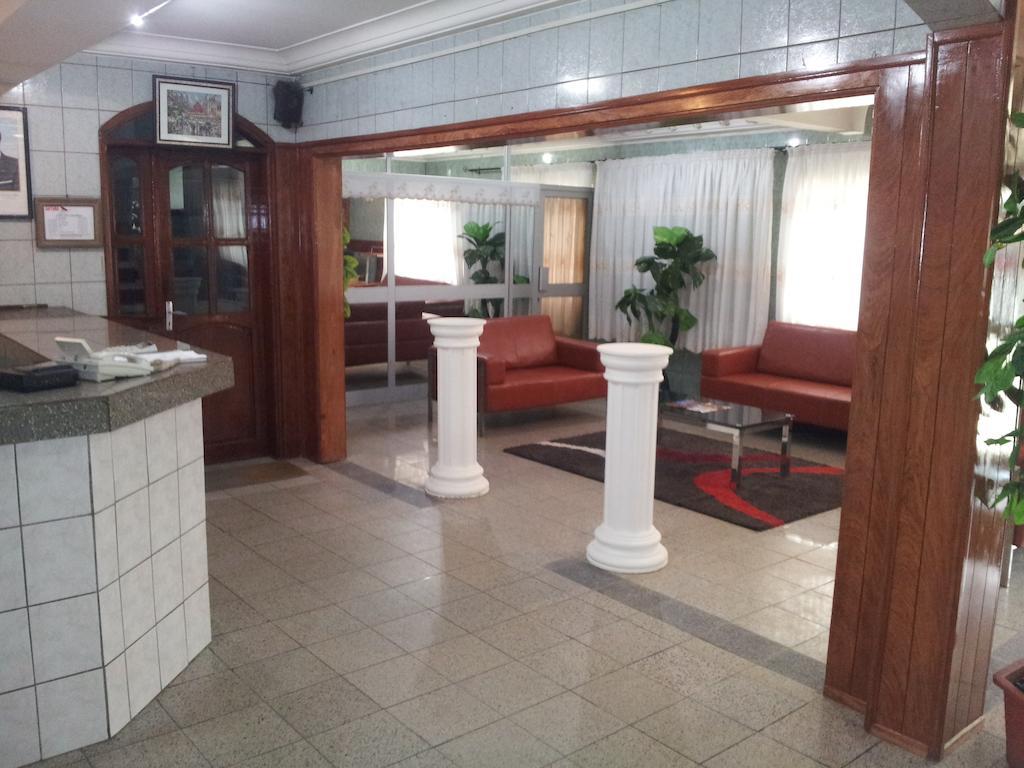 Saffana Hotel Дуала Экстерьер фото
