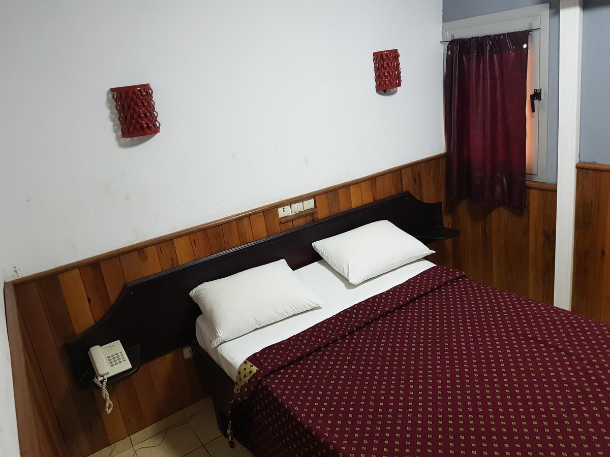 Saffana Hotel Дуала Экстерьер фото